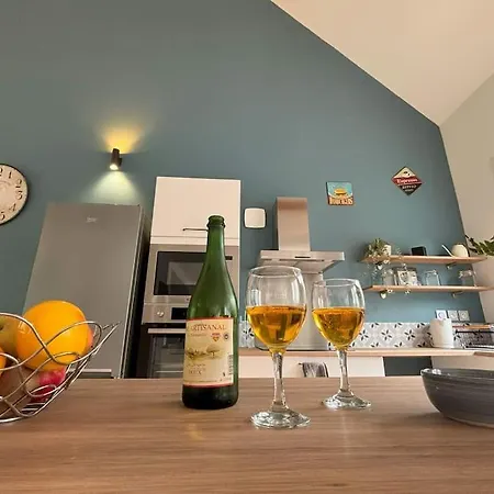 Duplex Parapluies De Netflix Parking Apartment Cherbourg-en-Cotentin