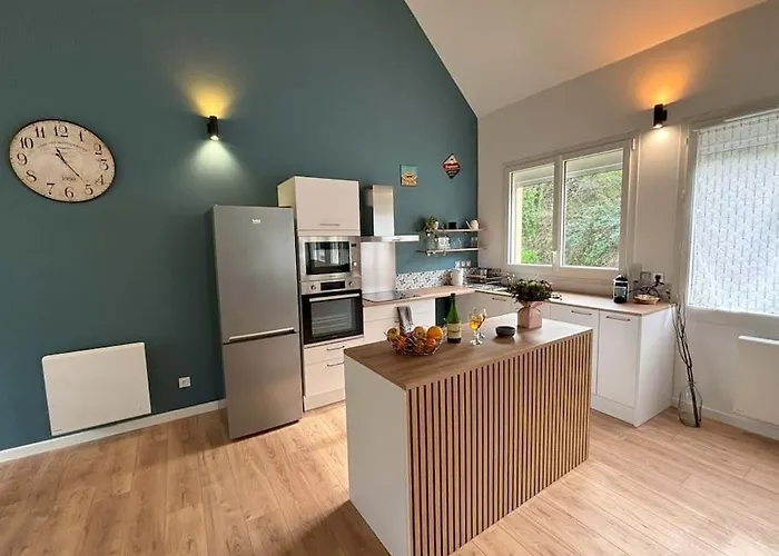 Duplex Parapluies De Netflix Parking * Cherbourg-en-Cotentin