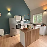 Duplex Parapluies De Netflix Parking * Cherbourg-en-Cotentin