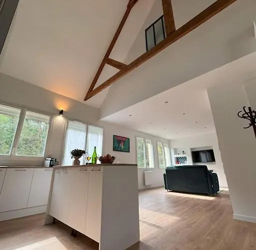 شقة Duplex Parapluies De Netflix Parking شيربوغ أون كوتننتين